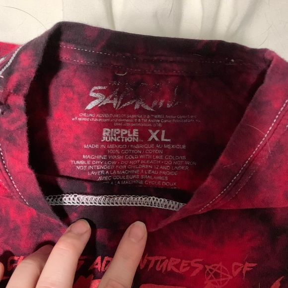 Chilling adventures of Sabrina shirt. Size youth xl - Picture 3 of 3